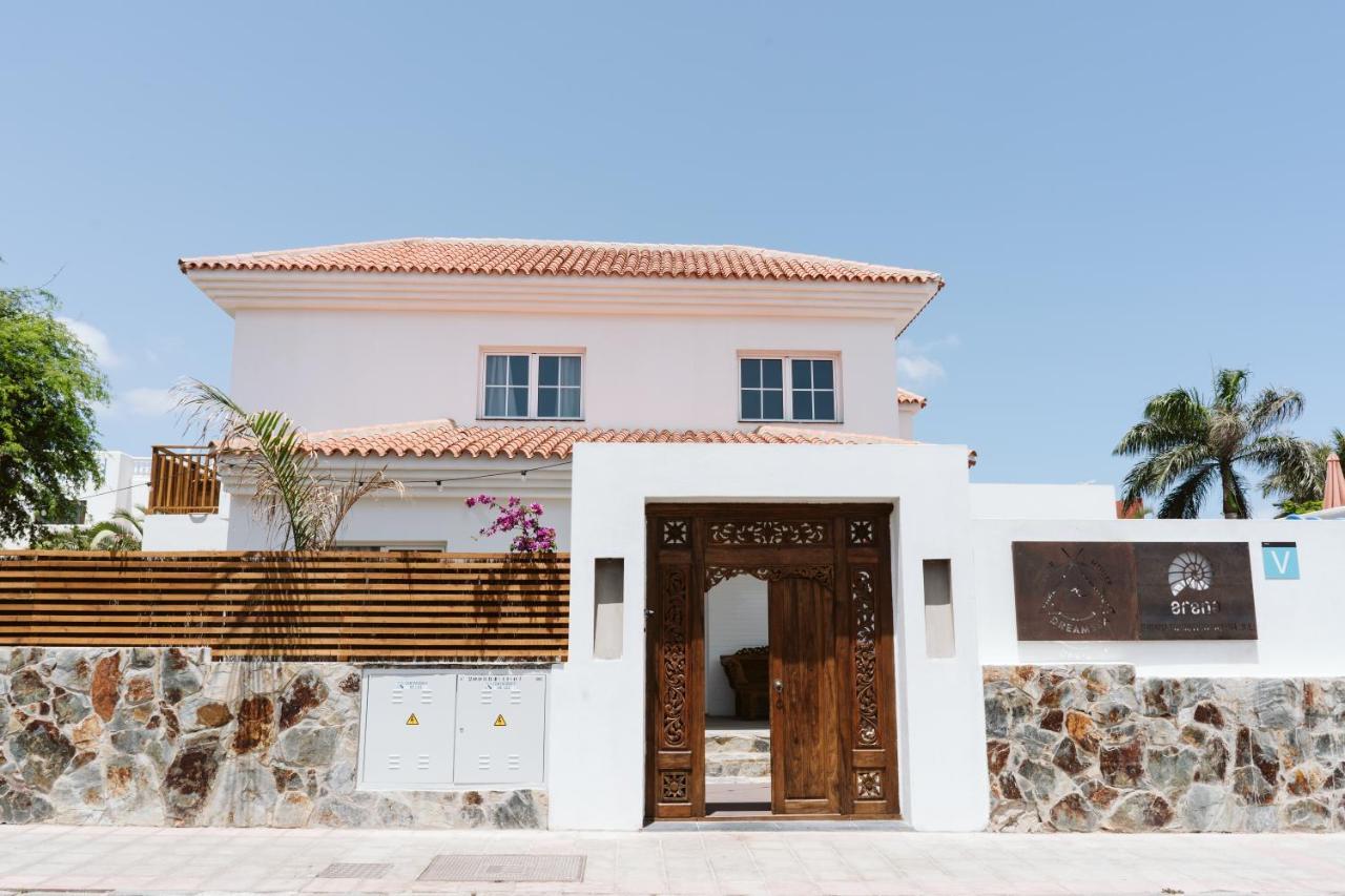 Albergue Dreamsea Surf House Fuerteventura Corralejo Exterior foto
